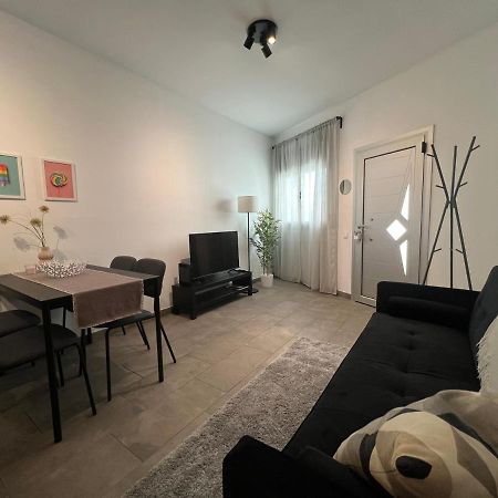 Cozy Apartment Well-Located In Terrassa, Barcelona Екстериор снимка